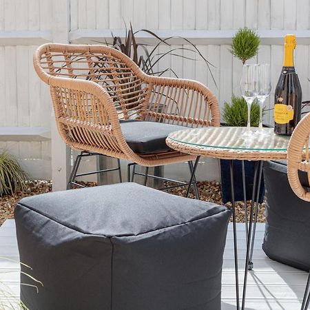 Laburnum By The Sea Apartment Лансинг Екстериор снимка